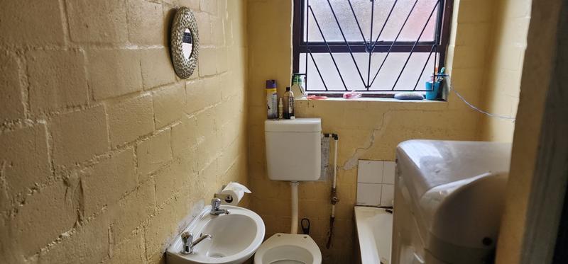 14 Bedroom Property for Sale in Heather Park Western Cape